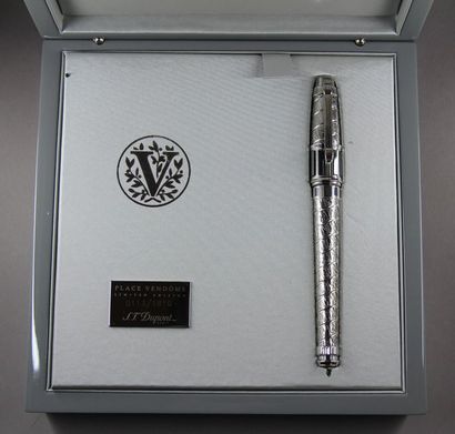 null St DUPONT
Olympio Xlarge fountain pen, Place Vendôme model, limited edition...