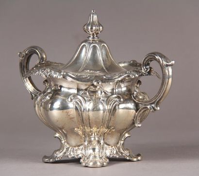 null Covered sugar bowl with two handles on a quadripod base in silver and 812°/°°...