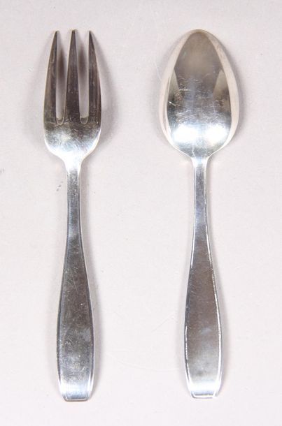 null WOLFERS goldsmith
Twelve 835°/°° silver cake cutlery, in two boxes, pds: 584...