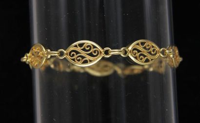 null 18k yellow gold bracelet with filigree oval links, weight: 7.7 g.