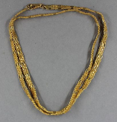 Necklace in 22k yellow gold with flat articulated...