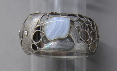 null - Silver cuff with folded elements decoration, pds: 123 g. 
 - Rigid articulated...
