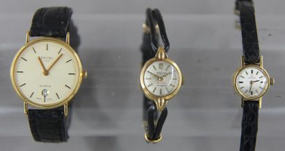 null Set of three ladies' watches in 18k yellow gold:
- CABRA ladies' watch with...