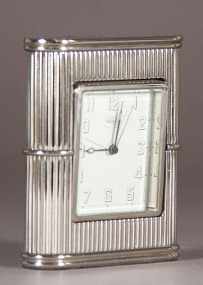 null JACCARD by HILSER
Rectangular clock model Venezia in silver plated gadrooned...