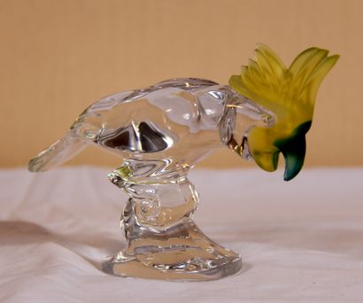 null ROYAL DE CHAMPAGNE

Sculpture en cristal transparent en forme de perroquet,...