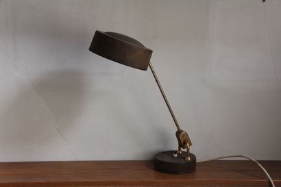null *Lampe de bureau en métal articulé, années 60

H : 45 cm. (rouille)