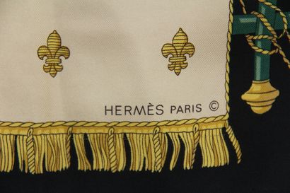 null HERMES Paris

Carré en soie Vue du carrosse de la galère, la Réale fond blanc...