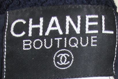 null *CHANEL boutique circa 1984 designer Karl LAGERFELD

Veste longue en crêpe de...