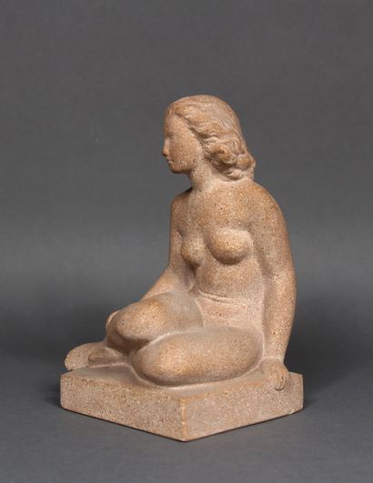null *Just ANDERSEN (1884-1943)

Femme nue assise

Sculpture en grès, gravé au cachet...