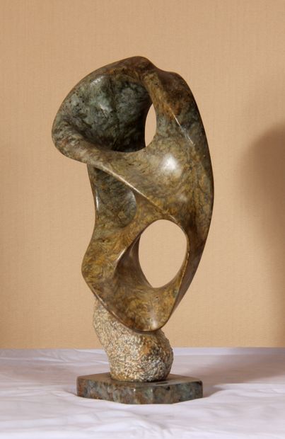 null A. LISBOA 

Sculpture en pierre, signée

H : 38 cm.