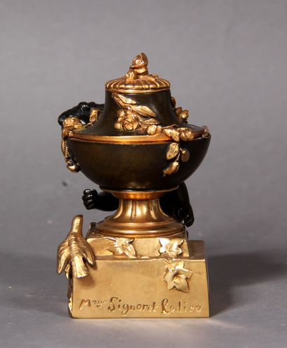 null SIGNORET-LEDIEU, Lucie (1858-1904) :

Encrier en bronze doré et bronze à patine...