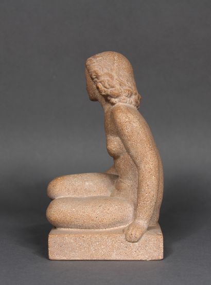 null *Just ANDERSEN (1884-1943)

Femme nue assise

Sculpture en grès, gravé au cachet...