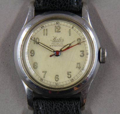 null *HATIS

Men's watch in steel, 60's, used leather strap