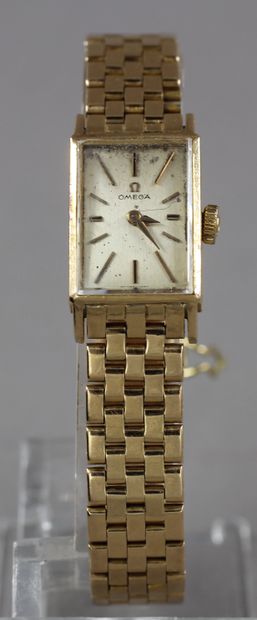 null OMEGA

Ladies 18k yellow gold watchband with rectangular case, weight: 36.4...