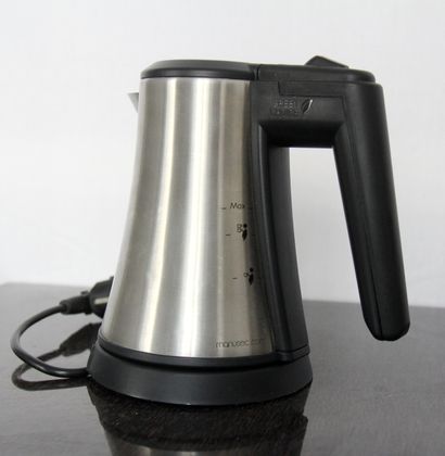null Six electric kettles