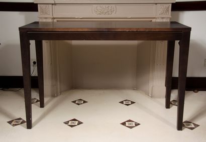 null Rectangular console in stained wood, sheath feet

H : 85 W : 130 D : 50 cm....