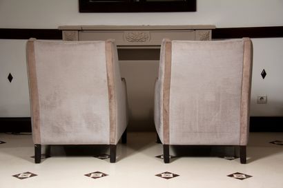 null Pair of bergères with ears in pearl grey velvet with taupe stripes, legs in...