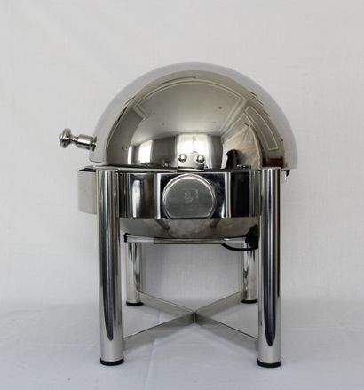 null A four-legged metal chafing dish, electrified, with a porcelain inner case

H:...
