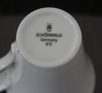 null SCHONWALD

Important table service, tea and coffee in white porcelain including...