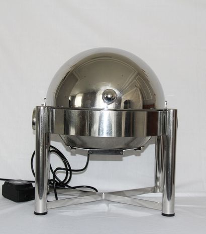 null A four-legged metal chafing dish, electrified, with a porcelain inner case

H:...