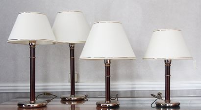 null Four wooden lamp bases, circular gilded metal base of different heights

H :...