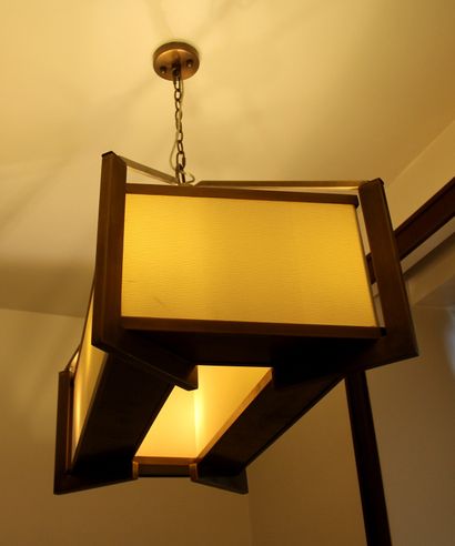 null Rectangular hanging lamp in patinated metal and cream paper walls.

H : 103...