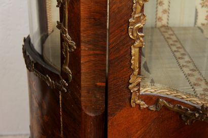 null Curved display cabinet with a doucine in veneer inlaid with flowers, opening...