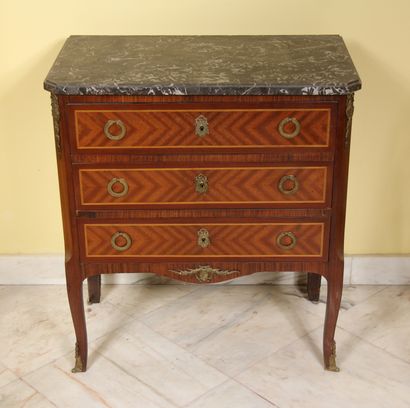 null Veneer chest of drawers, three drawers, grey marble top with white veins, transition...