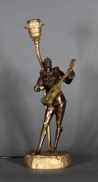 null Louis Mascré (1871 - 1929) d'après

Pierrot à la mandoline.

Sculpture en bronze...