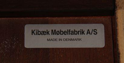 null KIBAEK MOBELFABRIK Denmark éd.

Vitrine-bar ton palissandre 

H : 194 L : 100...