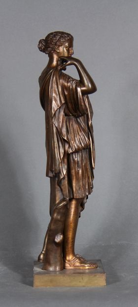 null Modern school. 

Woman in the Antique style.

Bronze sculpture with a medal...