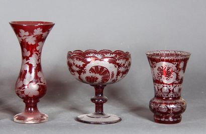 null Lot of vases, glass bowl and transparent red crystal engraved with rocaille,...