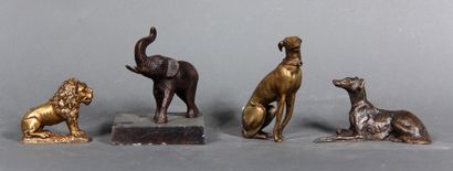null Metal and bronze lot representing two greyhounds, a lion and an elephant. 

H...