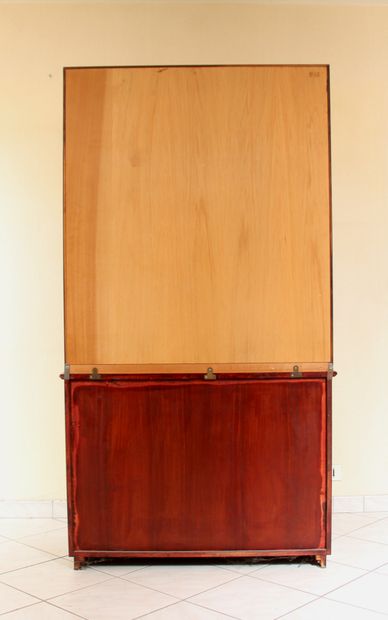 null BROUER MOBELFABRIK ed.

Upper part of a bookcase in Rio rosewood with two glass...