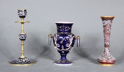 null Lot including a vase on pedestal with two handles, a vase soliflore with long...