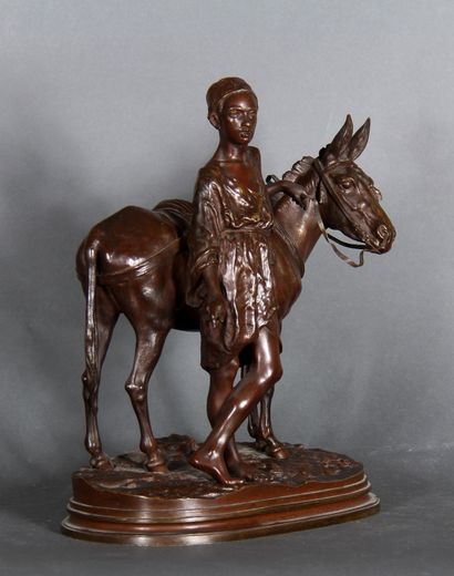 null Alfred DUBUCAND (1828 - 1894) d'après

L'ânier du Cair.

Sculpture en bronze...
