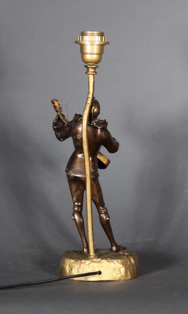 null Louis Mascré (1871 - 1929) d'après

Pierrot à la mandoline.

Sculpture en bronze...