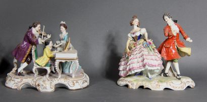 null Ecole moderne.

Musiciens et couples de musiciens.

Sept groupes en porcelaine...