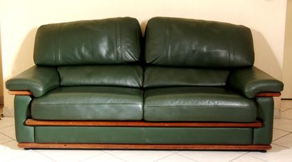 null BURO ed.

Living room furniture in green leather and stained wood including...