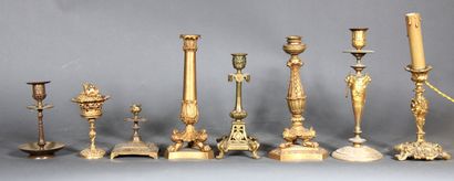 null Three pairs and various candlesticks and candelabras in bronze (accidents).