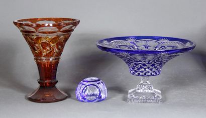 null Set of vases, cups and miscellaneous in blue and orange trensparent crystal...