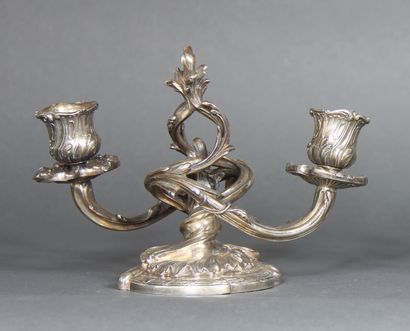 null Pair of silver plated two-light table ends, Louis XV style

H : 16 cm. (slightly...