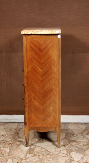 null Chiffonnier en bois de placage à six tiroirs, plateau marbre, style Transition

H...