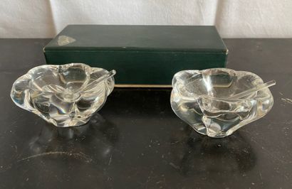 null DAUM France

Pair of oval crystal saltcellars, signed, in their original bo...
