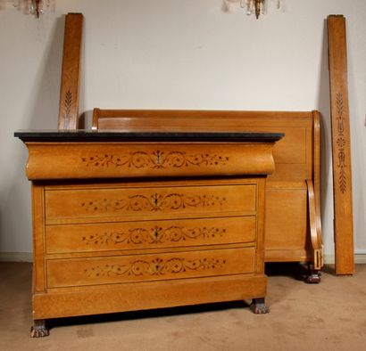 null Bedroom furniture in light veneer inlaid with scrolls and nets in the Charles...