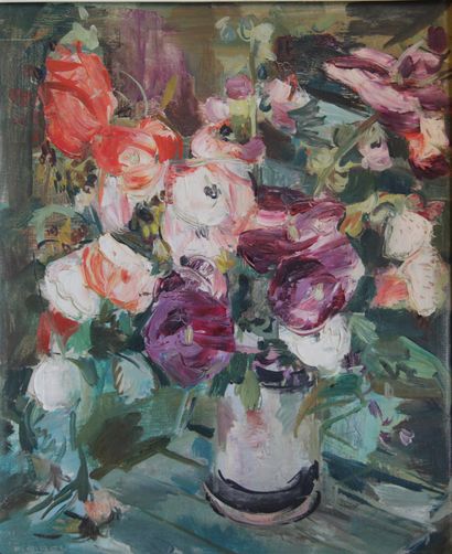 null Paul GIROL (1911-1989)

Bouquet de fleurs

Huile sur toile signée en bas à gauche

45,5...