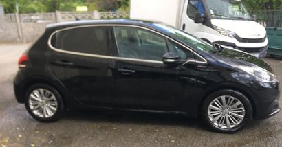 null *PEUGEOT 208 GT Line

Immatriculation : EE-496-YH

Date de mise en circulation...