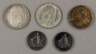 null One 2 sols coin with beam 1791 (accident), two 20 FF Turin silver coins, two...