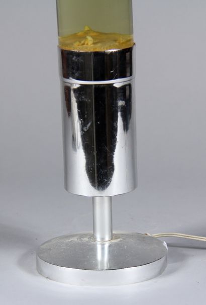 null Pied de lampe tubulaire en métal chromé et verre, années 70

H : 47