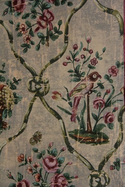 null Hanging in painted fabric with branches and parrots in the style of the 18th...